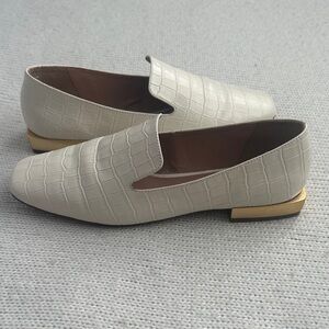 Pablo Linea Missy Loafer in Ivory Croc Embossed Leather Size 9